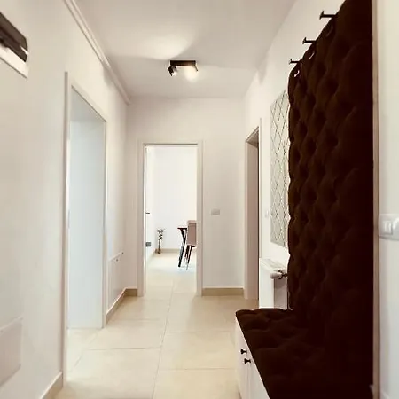 Skylark - Monaco Penthouse With Jacuzzi & Panoramic View Apartment Brasov Exterior photo