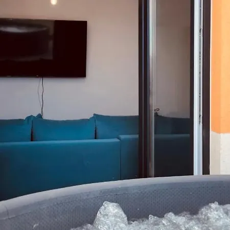 Skylark - Monaco Penthouse With Jacuzzi & Panoramic View Apartment Brasov Exterior photo